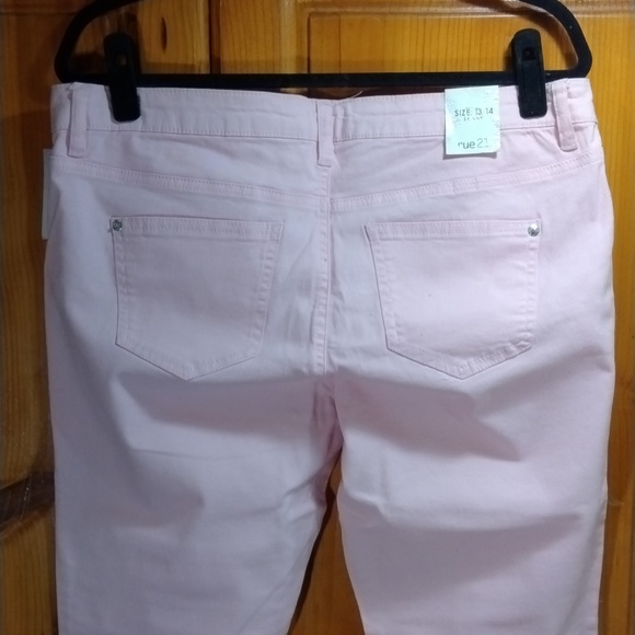 Pants - Picture 4 of 5